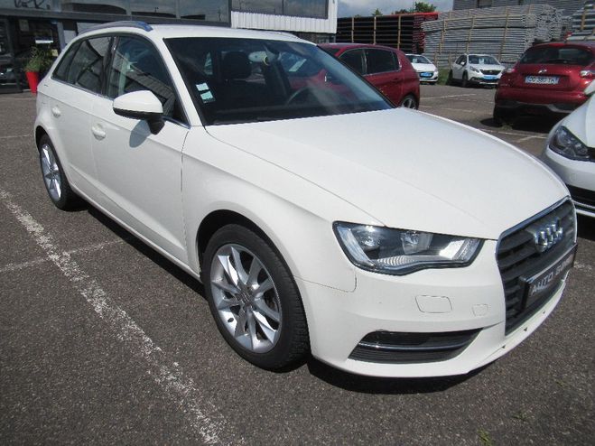 Audi A3 Sportback 1.6 TDI 105 Ambiente Blanc de 2013