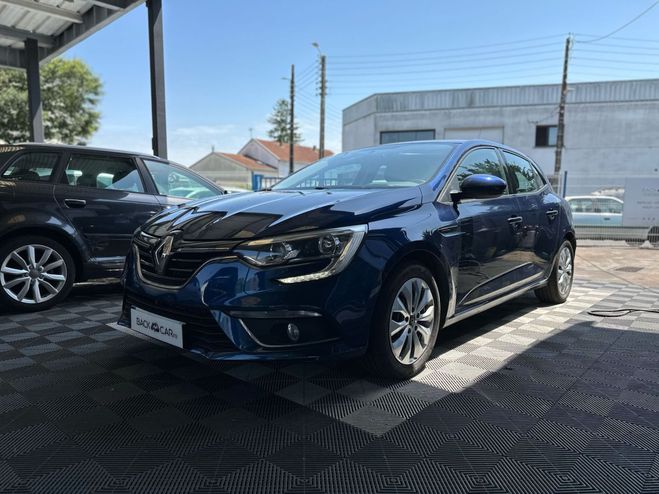 Renault Megane IV BERLINE TCe 100 Energy Life BLEU FONCE de 2016