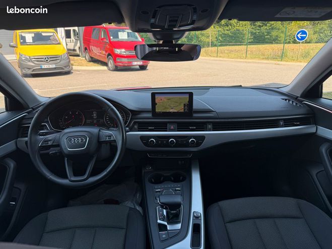Audi A4 Avant 2.0 TDi 150ch Business Line S-Tron Blanc de 2016