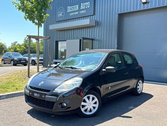  Voir détails -Renault Clio III 1.2 16V 75 CH EXPRESSION 3P à Eschau (67)