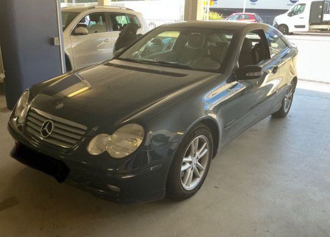 Mercedes Classe C Coupe Sport 180K BV6 Bleu de 2004