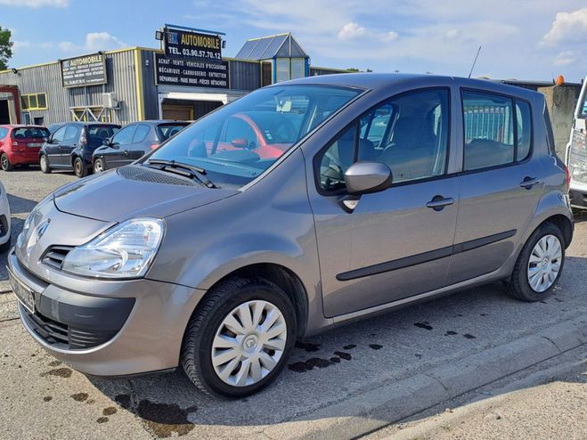 Renault Modus 1.2 i eco2 75 cv MARRON de 2011