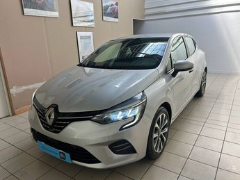  Voir détails -Renault Clio IV 0.9 TCe 90ch energy Intens 5p à Tonnay-Charente (17)