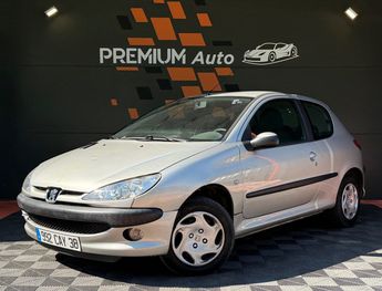  Voir détails -Peugeot 206 1.4 75 Cv Premiere Main Climatisation OK à Chignin (73)