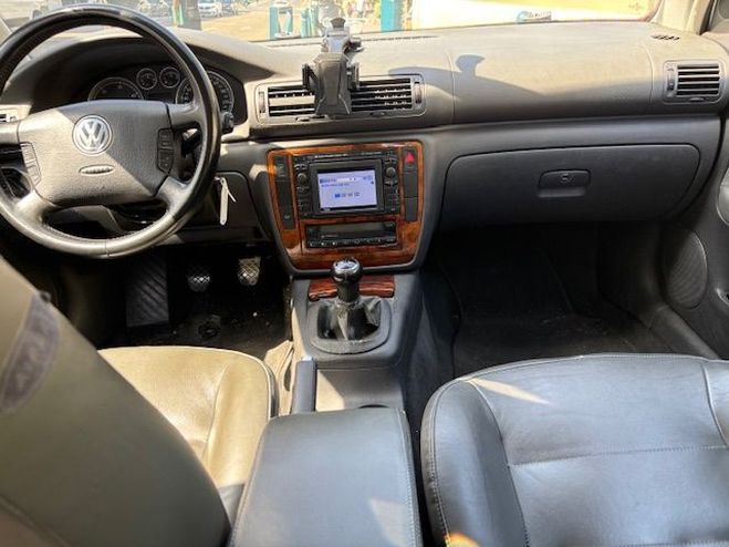 Volkswagen Passat 1.9 TDI 130CH CARAT GRIS C de 2005