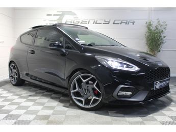  Voir détails -Ford Fiesta ST Plus 200 CV - Toit ouvrant - recaro - à Coignires (78)