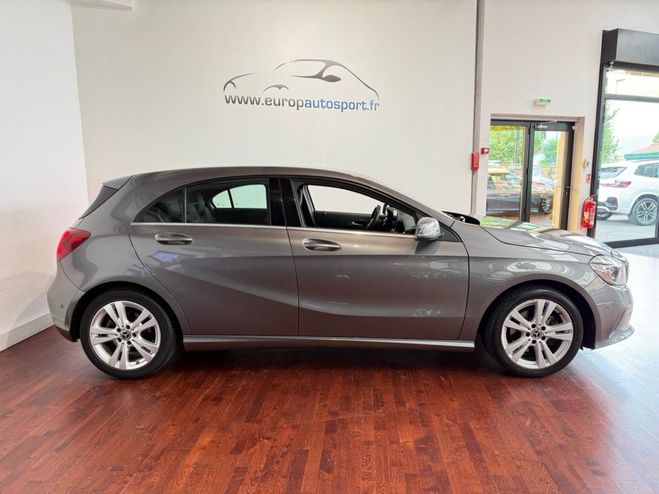 Mercedes Classe A 180 SENSATION 7G-DCT Gris F de 2017
