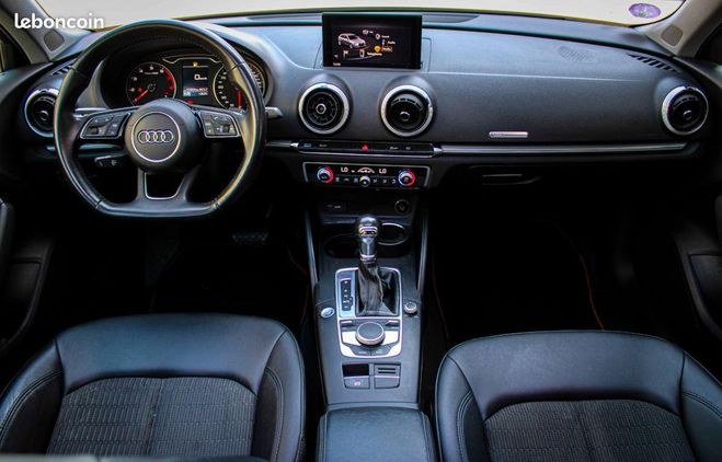 Audi A3 Sportback 1.5 TFSI 150 ch BUSINESS LINE  Gris de 2018