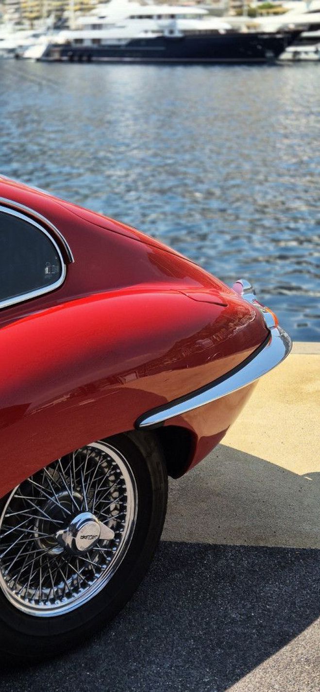 Jaguar E-Type 66 coup Mk1 - full matching rouge de 1966