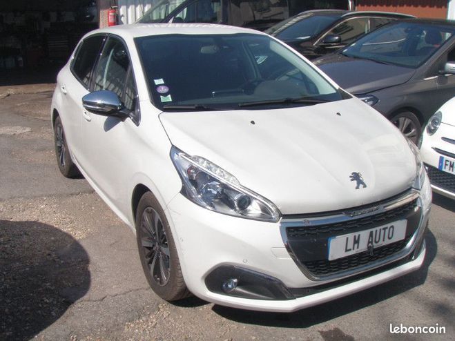 Peugeot 208 (2) 1.2 110 S&S TECH EDITION EAT6 5P Blanc de 2019