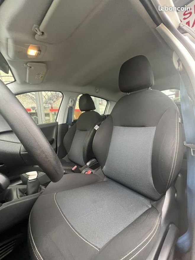 Peugeot 208 1.0 68 ch VTi Like 5p Blanc de 2014