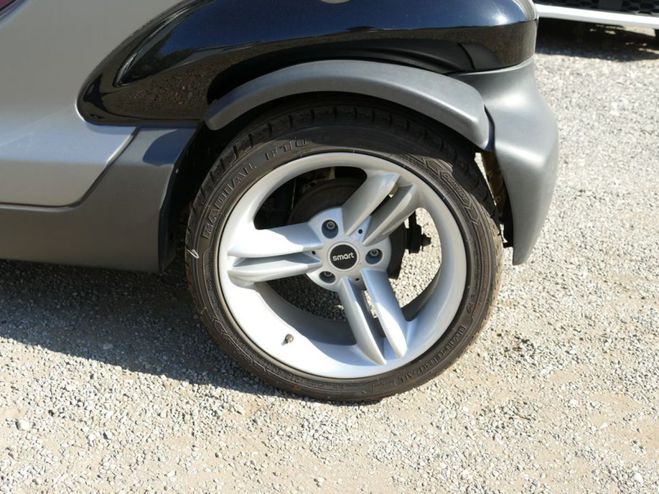 Smart Crossblade 0.6 71 Ch NUMERO 1407 Noir de 2003