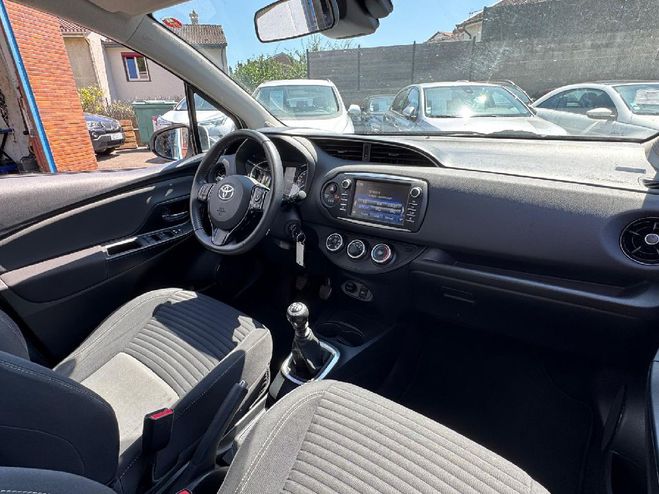 Toyota Yaris 1.5 VVT-i 112 Dynamic BLANC de 2017