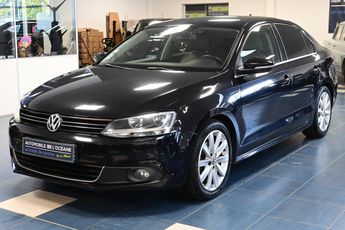  Voir détails -Volkswagen Jetta 1.6 TDI 105 FAP Carat DSG à Saint-Saturnin (72)