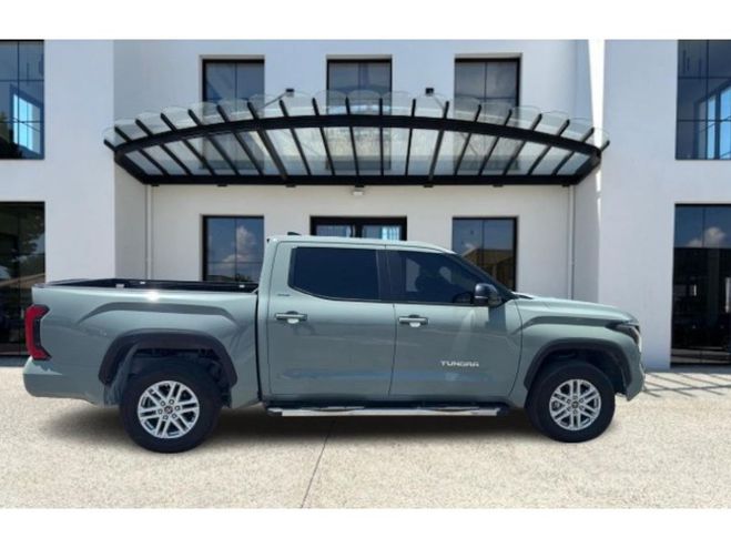Toyota Tundra SR5 3.4L V6 double cabine Gris Lunar Rock de 2024