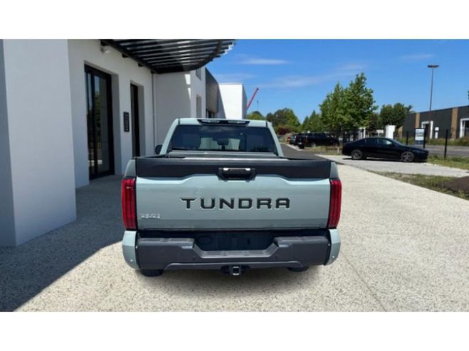 Toyota Tundra SR5 3.4L V6 double cabine Gris Lunar Rock de 2024