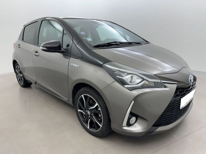 Toyota Yaris 100h Collection HYBRIDE Gris Clair de 2018