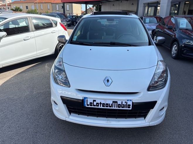 Renault Clio 1.5 dCi 105ch FAP GT TomTom 3p blanc de 2010