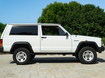  Voir détails -Jeep Cherokee  à Saint-Marcel-de-Flines (42)