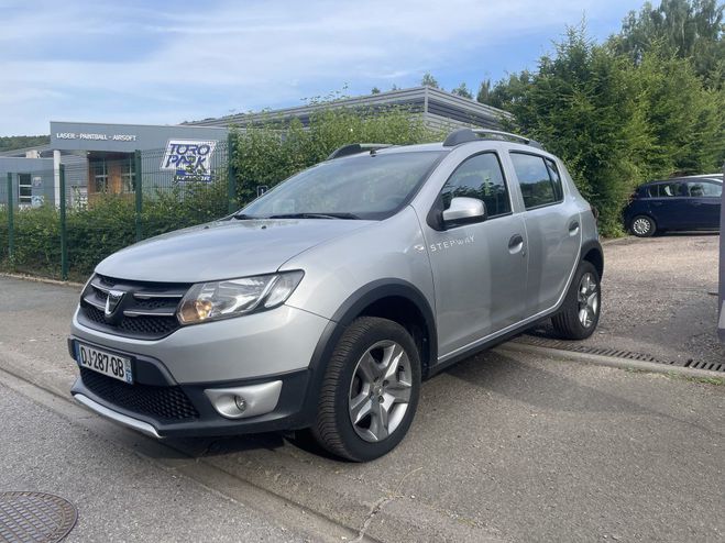 Dacia Sandero LAUREATE 0.9 TCe 90ch Argent Laqu de 2014