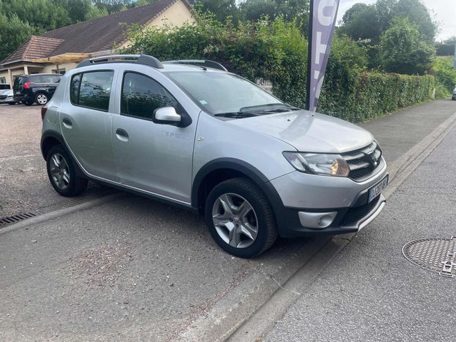 Dacia Sandero LAUREATE 0.9 TCe 90ch Argent Laqu de 2014