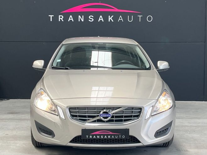Volvo S60 D2 115 ch Momentum - CARNET D'ENTRETIEN  Gris de 2012