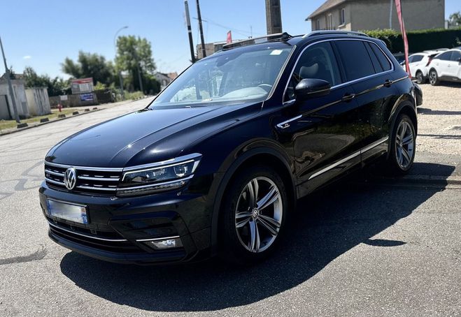 Volkswagen Tiguan 5P SUV 2.0 TDI 150 DSG7 Carat R Line 199 Noir Mtallis de 2019