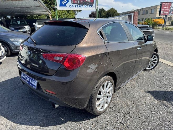 Alfa romeo Giulietta 2.0 JTDm 140 ch Distinctive Marron de 2012