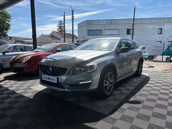 Volvo V60 CROSS COUNTRY D4 AWD 190 ch Geartronic 6 GRIS CLAIR de 2015