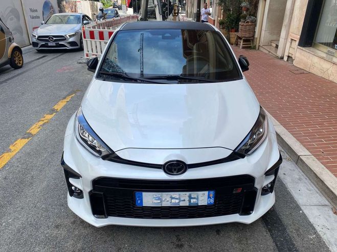 Toyota Yaris IV VVT-I 261 GR TRACK AWD Blanc de 2024
