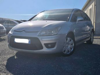  Voir détails -Citroen C4 1.6 HDi110 FAP Confort à Saint-Mdard-d'Aunis (17)