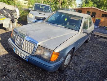 Voir détails -Mercedes 300 RARE W124 Berline 300D 3.0 TD Turbo 147c à Gargenville (78)