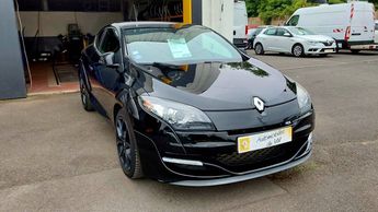  Voir détails -Renault Megane III 2.0T 265ch Stop&Start RS Luxe à Bourges (18)