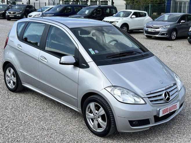 Mercedes Classe A II (W169) 180 BE Avantgarde GRIS de 2012