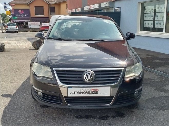 Volkswagen Passat 2.0 TDI 110 CH FAP CONFORTLINE Noir de 2009