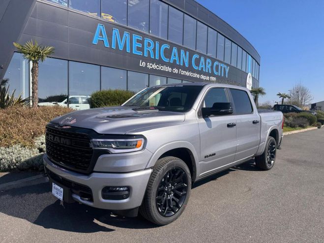Dodge Ram 1500 CREW LIMITED NIGHT EDITION RAMBOX 2 Gris clair de 2025