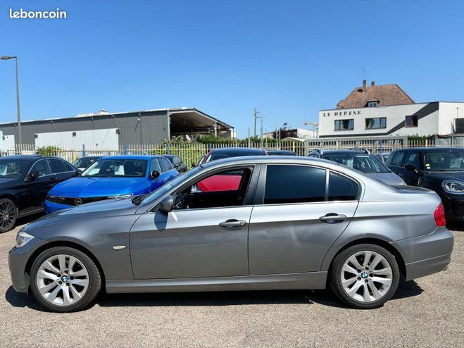 BMW Serie 3 (E90) 318I 143CH EDITION Gris de 2011