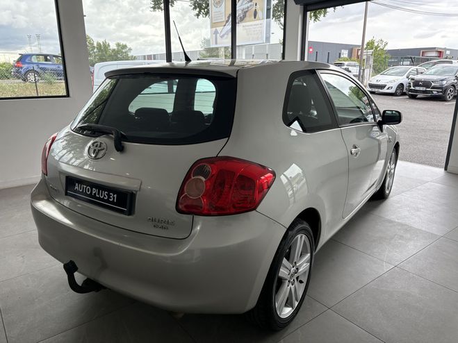 Toyota Auris 177 D-4D Clean Power GRIS de 2008