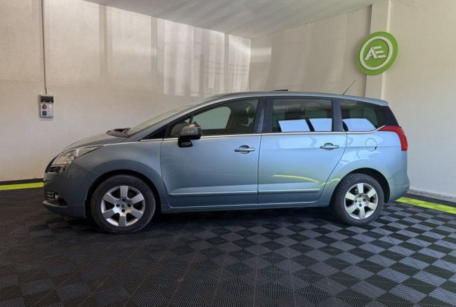 Peugeot 5008 1.6 THP 16v Allure 5pl Bleu de 2012