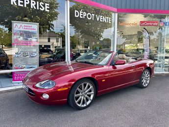  Voir détails -Jaguar XK8 Coupe 4.2 - 304 A à Sautron (44)