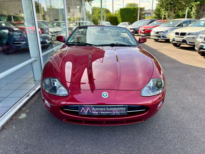 Jaguar XK8 Coupe 4.2 - 304 A ROUGE FONCE de 2006