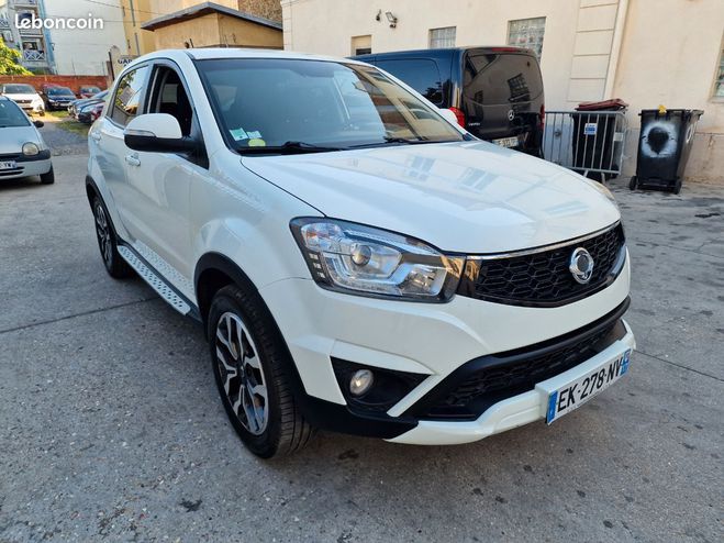 Ssangyong Korando 2.2 xdi 178ch pack sport garantie 12-moi Blanc de 2017