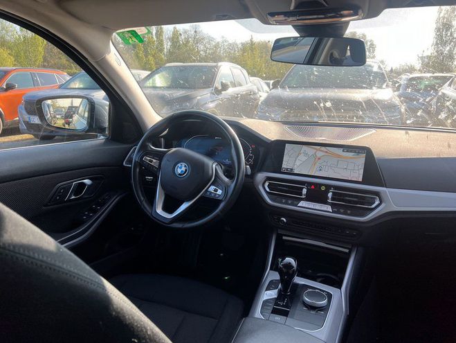 BMW Serie 3 Touring G21 330e 292 ch BVA8 Business De GRIS CLAIR de 2021