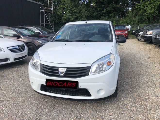 Dacia Sandero 1.2 Live Blanc Laqu de 2010