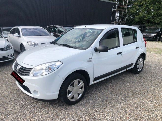Dacia Sandero 1.2 Live Blanc Laqu de 2010