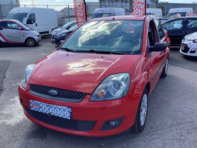 Ford Fiesta 1.3 Ambiente Parfait tat Rouge Laqu de 2007
