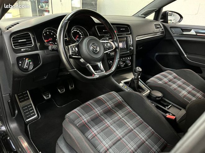 Volkswagen Golf VII 2.0 TSI 230CH BLUEMOTION TECHNOLOGY  Noir de 2014