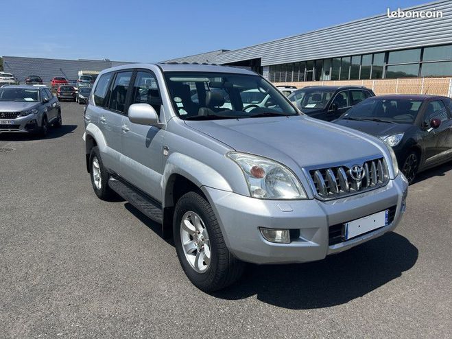 Toyota Land Cruiser 165 D-4D VXE BVA 5P Gris de 2004
