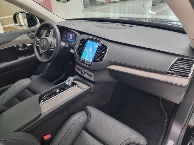 Volvo XC90 II (2) 2.0 T8 HYBRIDE RECHARGEABLE 455 A Noir Onyx de 2024