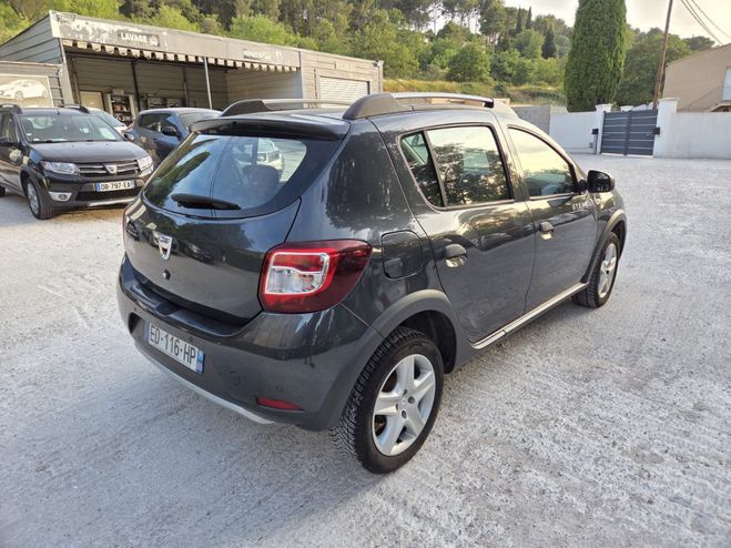 Dacia Sandero II Stepway Prestige 1.5 DCi 90 ch Gris de 2016